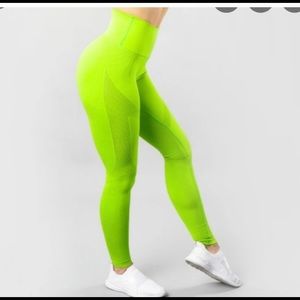 ALPHALETE Aero leggings